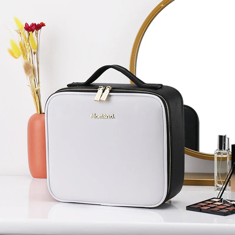 Glamour On-the-Go Makeup Case
