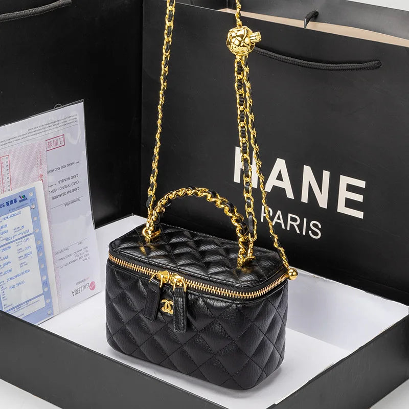 Chic Leather Shoulder Bag