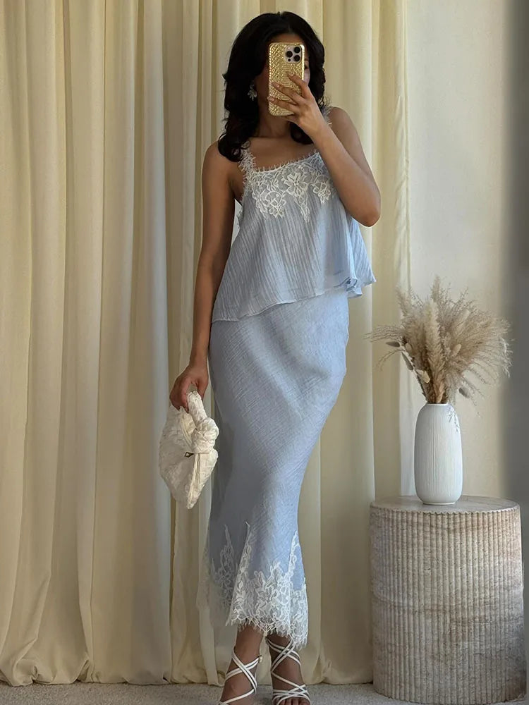 Sleeveless Splicing Lace Decoration